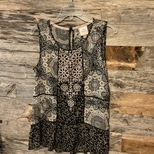 Knox Rose Black and White Graphic Peplum Blouse